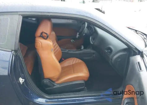 2015 Dodge Challenger Srt 392 from USA, damaged, VIN 2C3CDZDJXFH706927